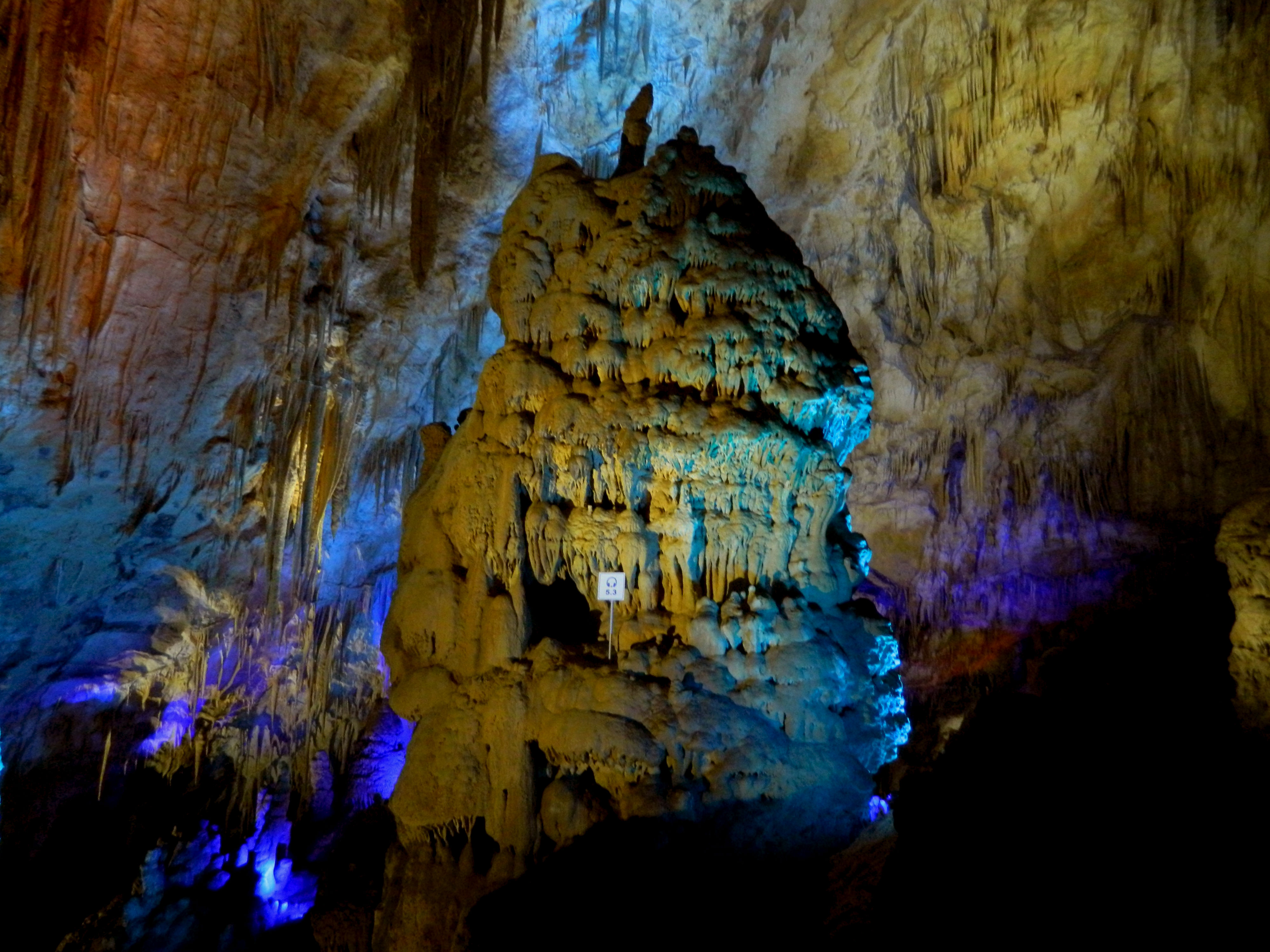 Prometheus Cave (2)t1-4